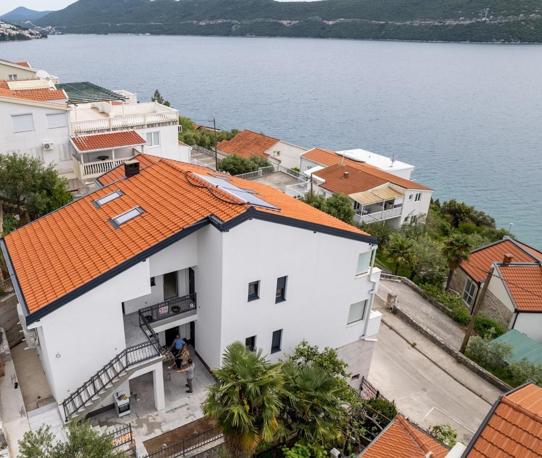 Villa Emina Sa Privatnom Plazom I Parkingom Неум Екстер'єр фото