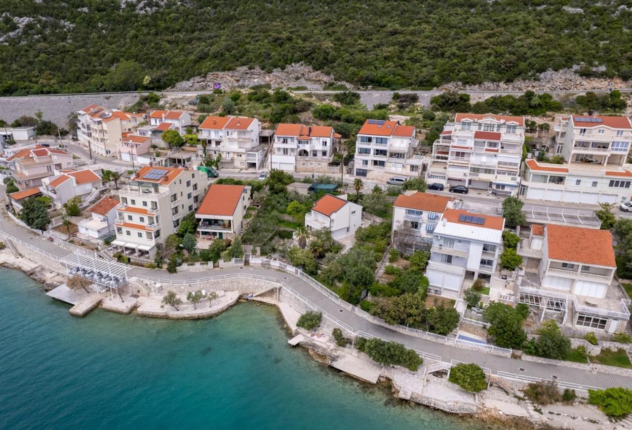 Villa Emina Sa Privatnom Plazom I Parkingom Неум Екстер'єр фото