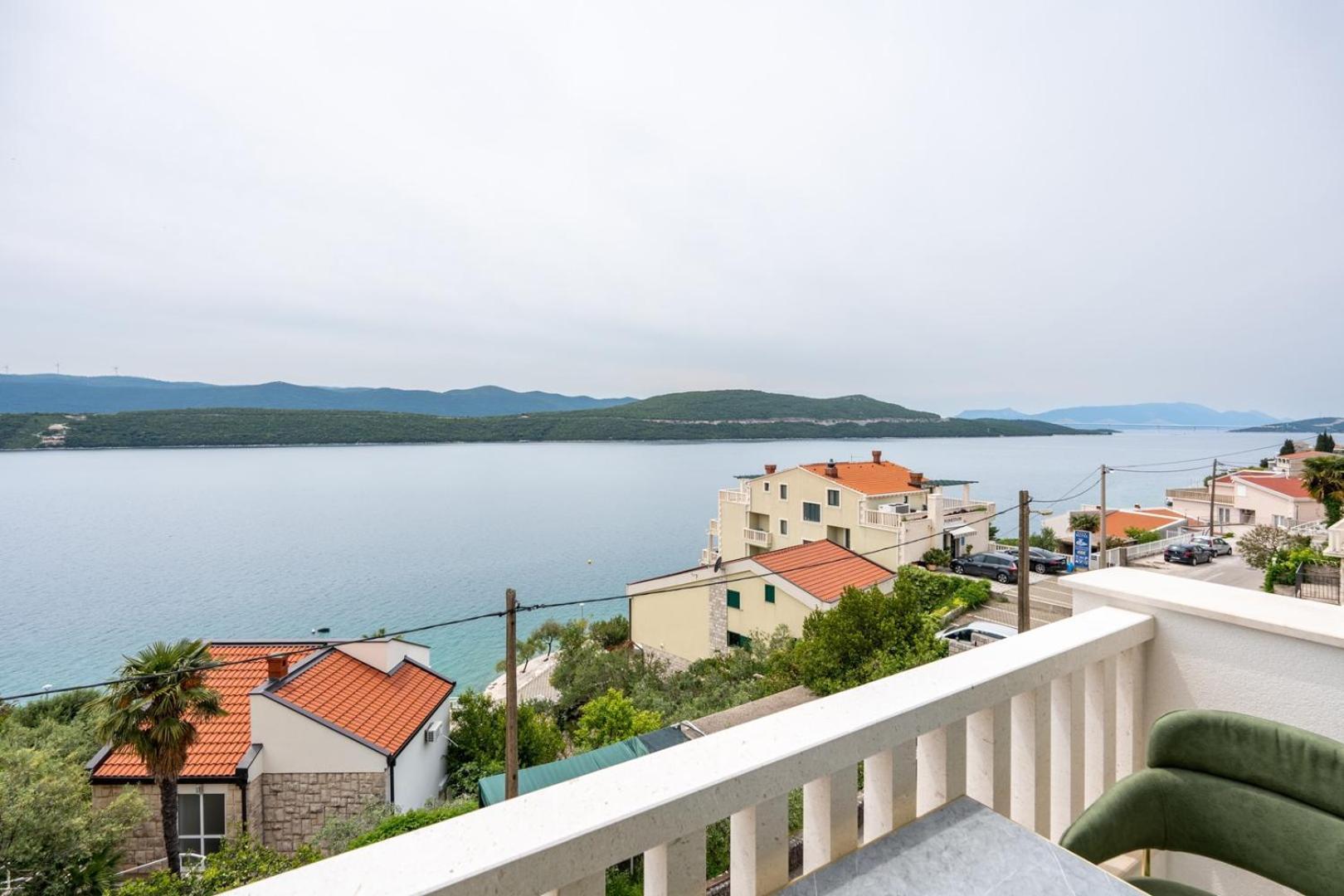 Villa Emina Sa Privatnom Plazom I Parkingom Неум Екстер'єр фото
