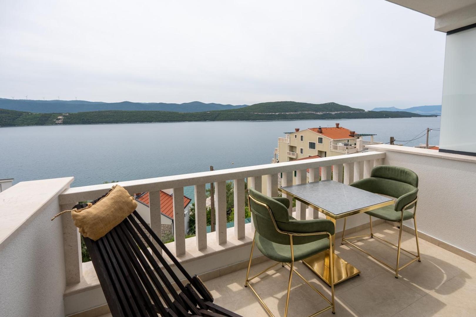 Villa Emina Sa Privatnom Plazom I Parkingom Неум Екстер'єр фото