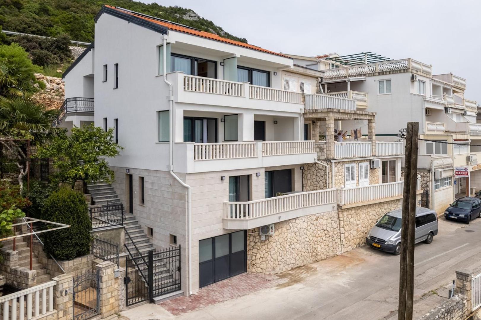 Villa Emina Sa Privatnom Plazom I Parkingom Неум Екстер'єр фото