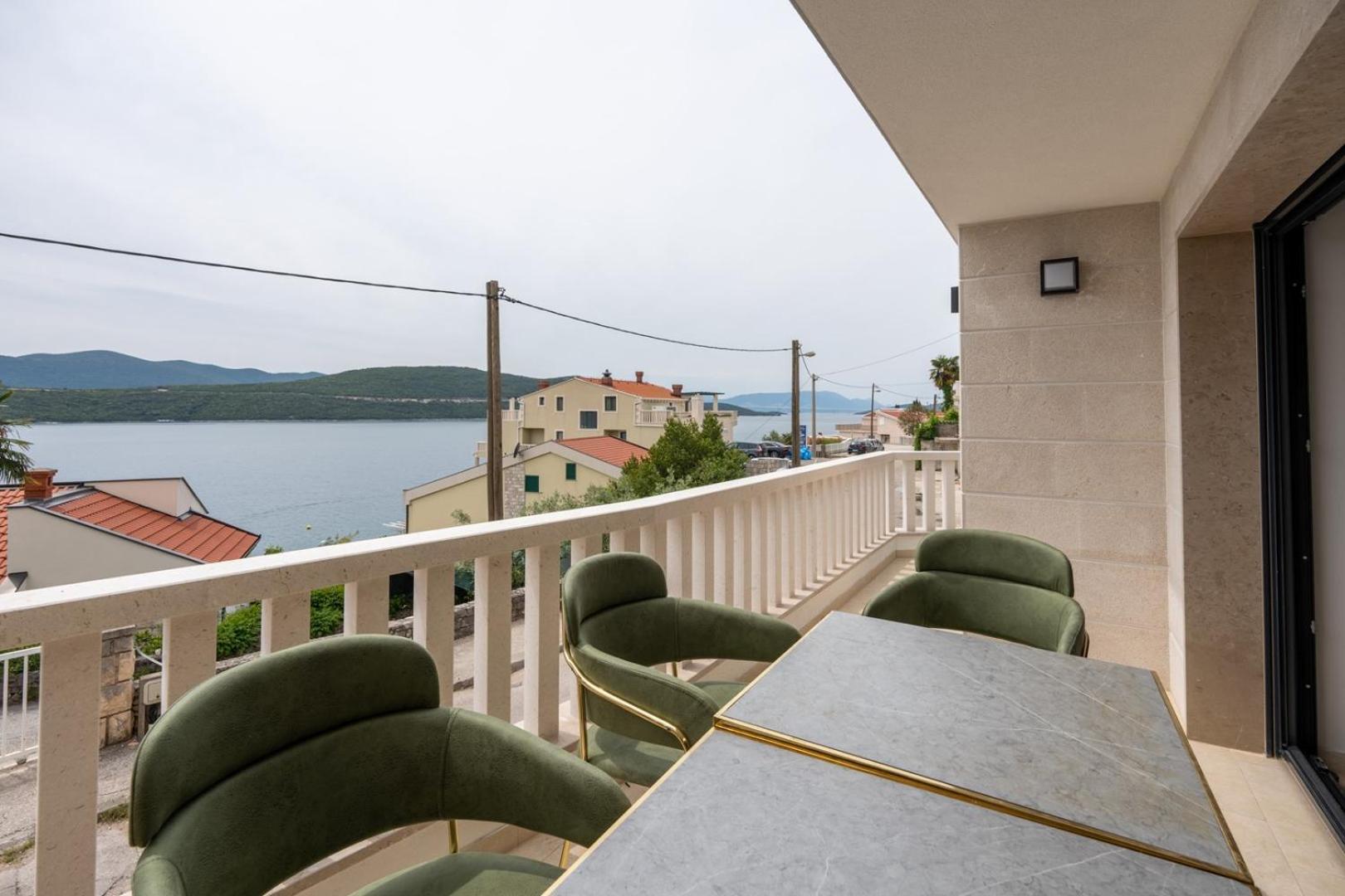 Villa Emina Sa Privatnom Plazom I Parkingom Неум Екстер'єр фото